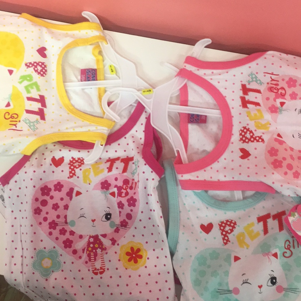 NWT beautiful colors baby girl short set